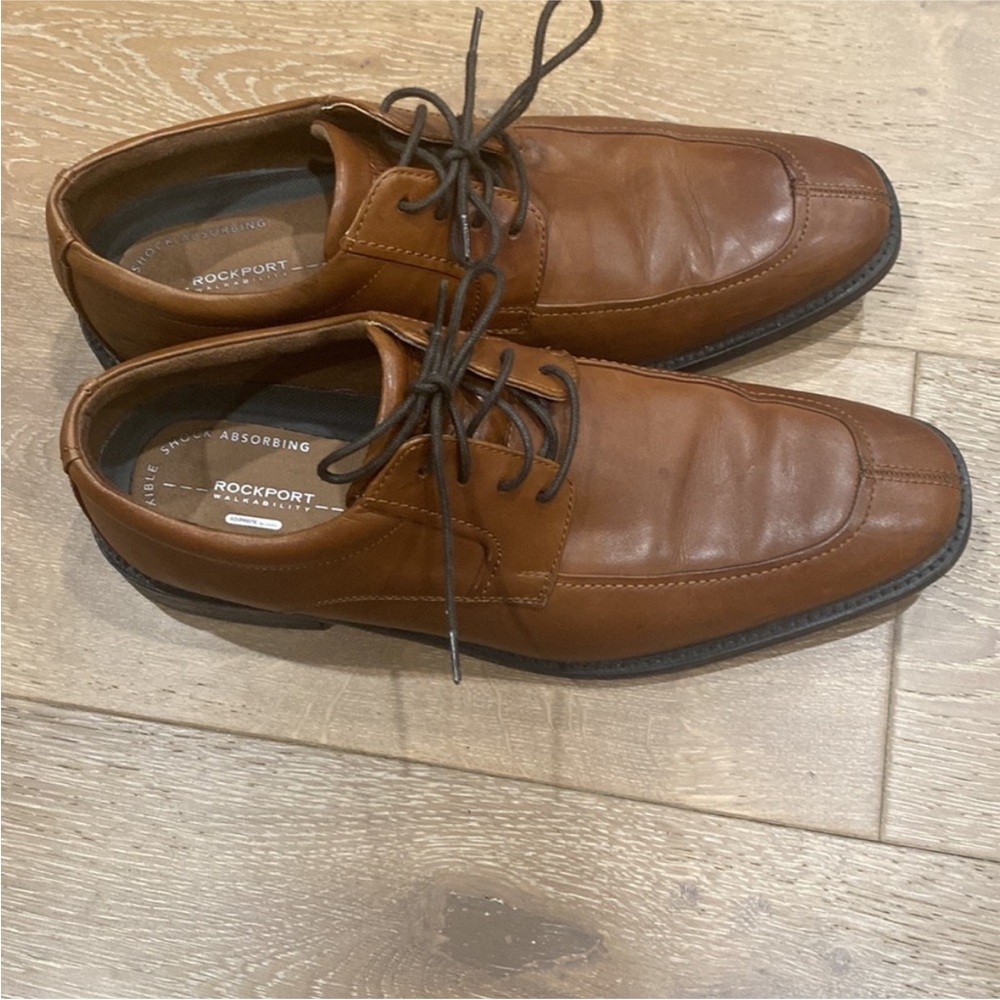Rockport Men's Tan Leather Oxfords